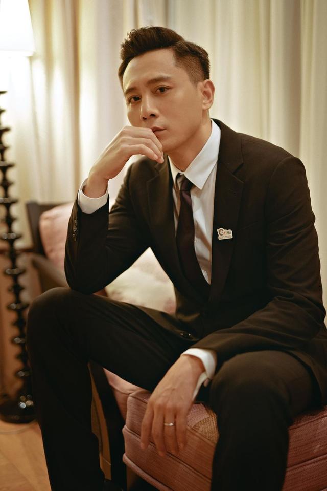 刘烨|他为照顾病妻3年不接戏，如今妻子容颜不再，他仍不离不弃