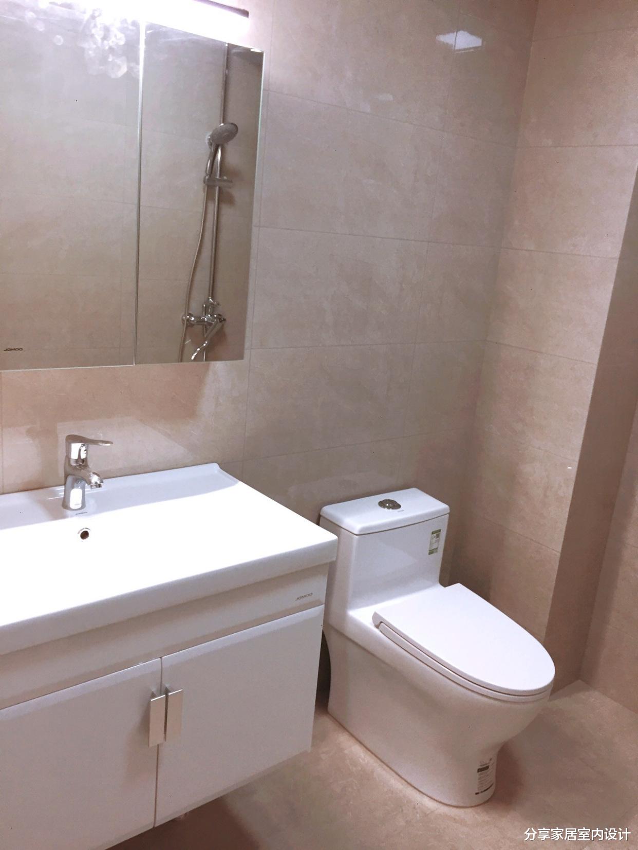 电视背景墙:第一次见她家新房,漂亮极了,进屋就被鞋柜迷住,特别满意!晒晒