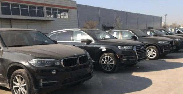 「宝马X5」一口气降20万，宝马X5依然堆积如山？车商：价格还能商量！
