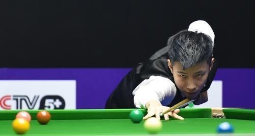 世界冠军|大爆冷！中国97年新星轰单杆144分，3-2击败世界冠军，NO.4遭横扫