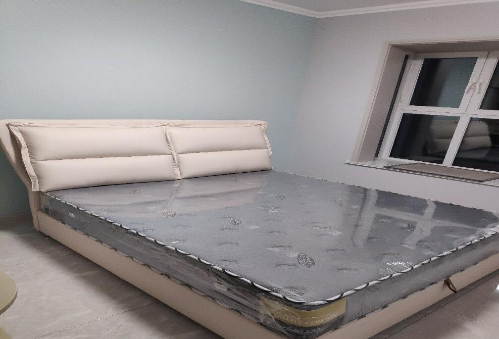 ：126平新房，全屋定制很满意，入户鞋柜很实用，餐厅设卡座很抢眼