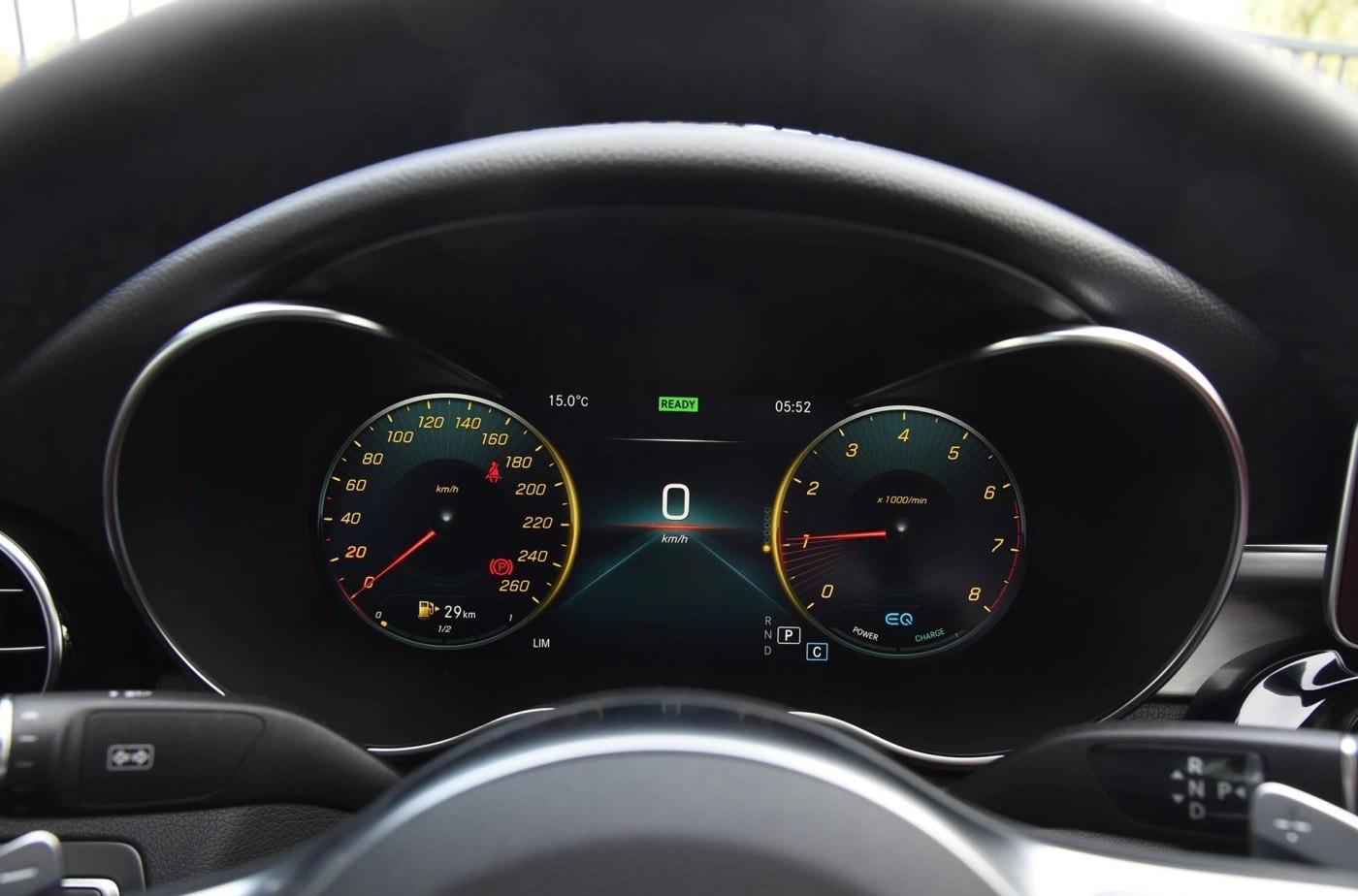 奔驰C级:有它要啥Model3!轴距超2米9带全时四驱,国六258马力,6.4s破百