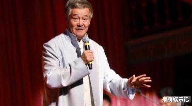 【春晚】春晚演出结束，赵本山在后台痛哭失声，直言：不是我俩演就砸了