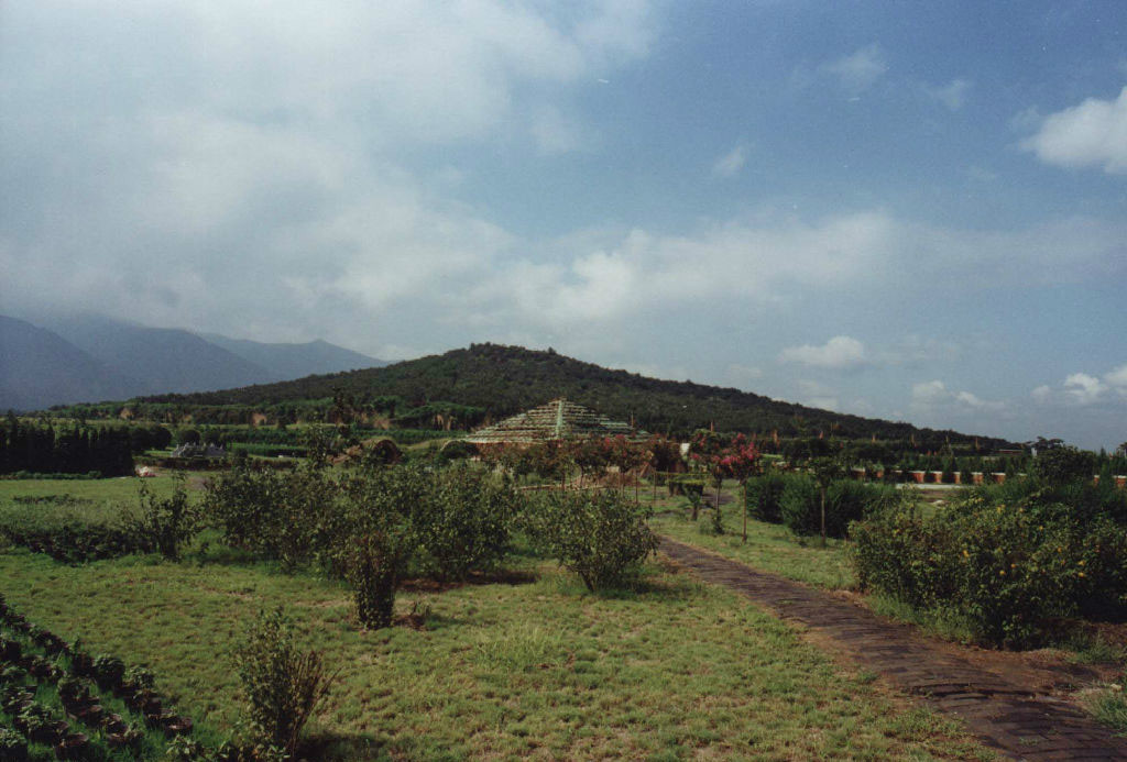 「秦始皇陵」秦始皇陵地宫水银之谜推测至少100吨皇陵并不是从未被盗墓贼光顾
