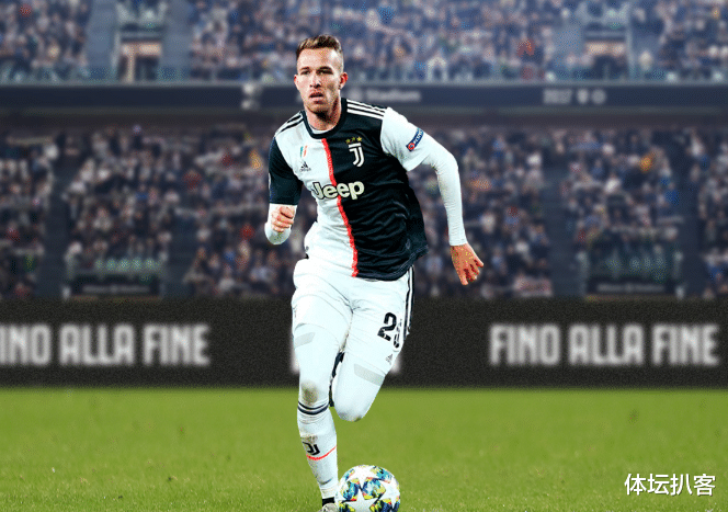 巴塞罗那:早上7点,足坛重磅交易敲定:两大巨星互换东家,转会即将官宣!