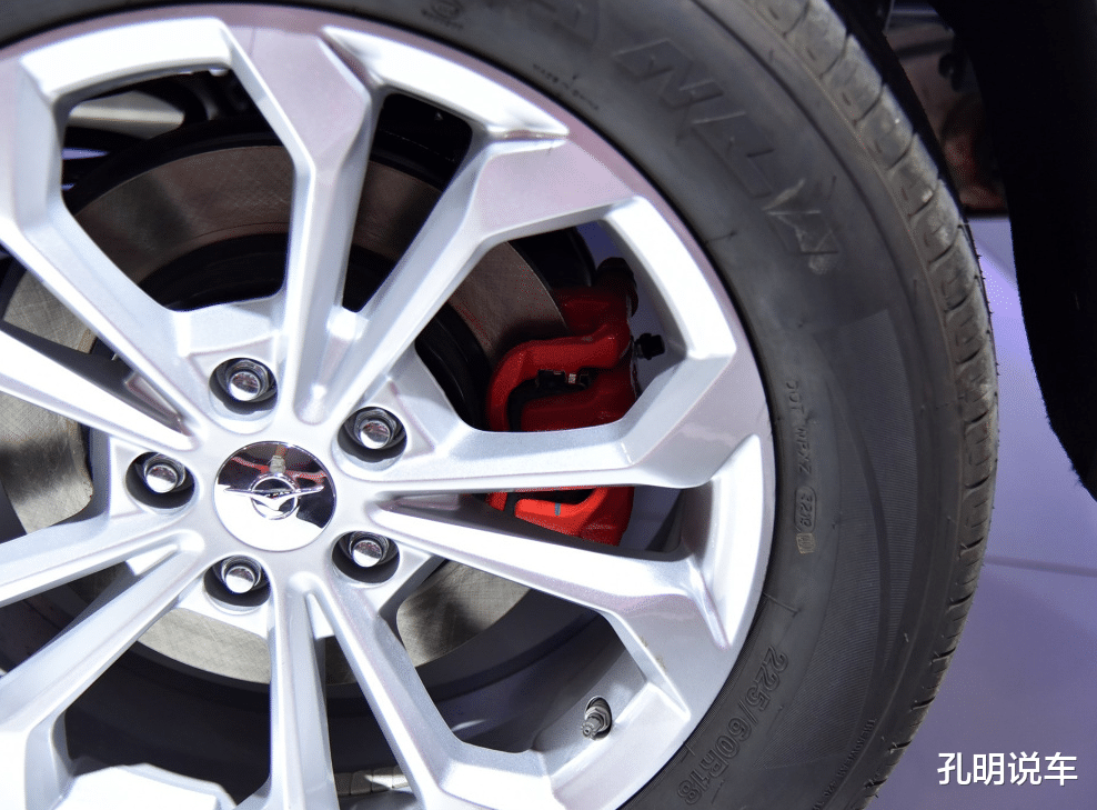 『SUV』海马SUV更新，1.6T发动机媲美奇瑞！7.99万起还盯着瑞虎8？