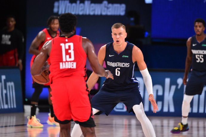 詹姆斯·哈登|14投13+11！恭喜火箭，1082万悍将让卡莱尔付出代价，哈登真无解