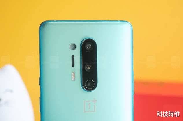 一加科技|2K分辨率+30W无线充,已跌至4999元,上半年的顶尖5G旗舰加速让路