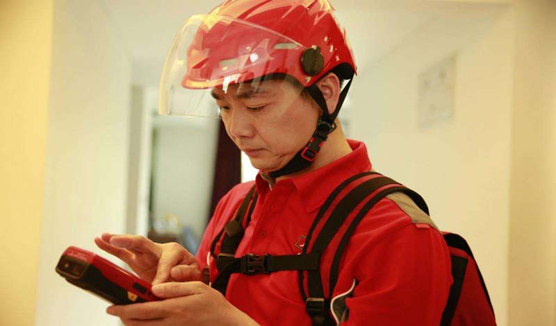 【乾隆】日本出上联:“本日飞机飞日本”,中国小伙对出下联,成经典佳对