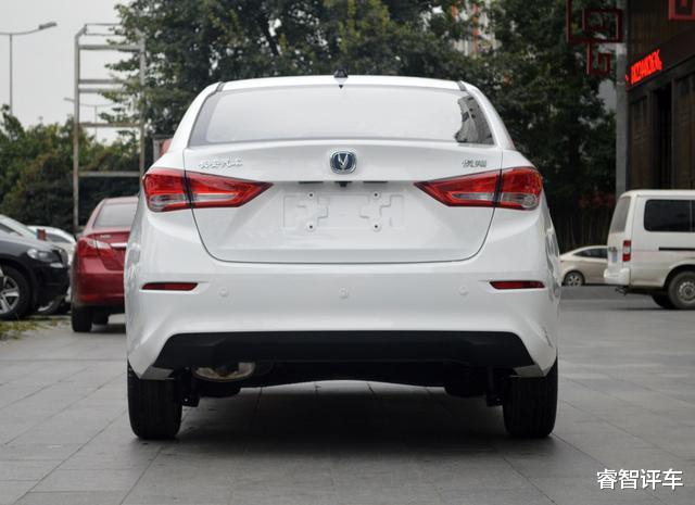 长安汽车|长安悦翔：我真尽力了，全系四缸仅售4万，车迷：英朗买早了