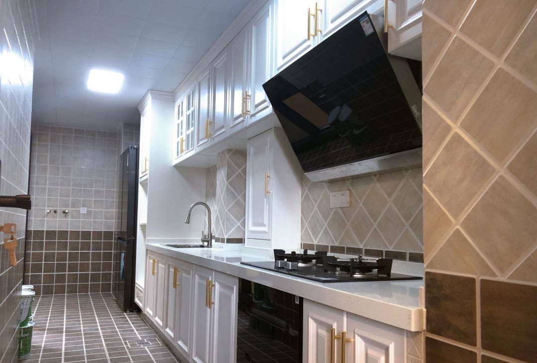 |半年的时间终于完工,现代美式风格特别喜欢,打扫干净晾着通风中