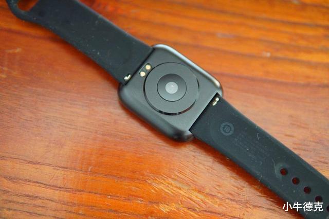 苹果|撞脸苹果，99元的智能手表能给你快乐么？