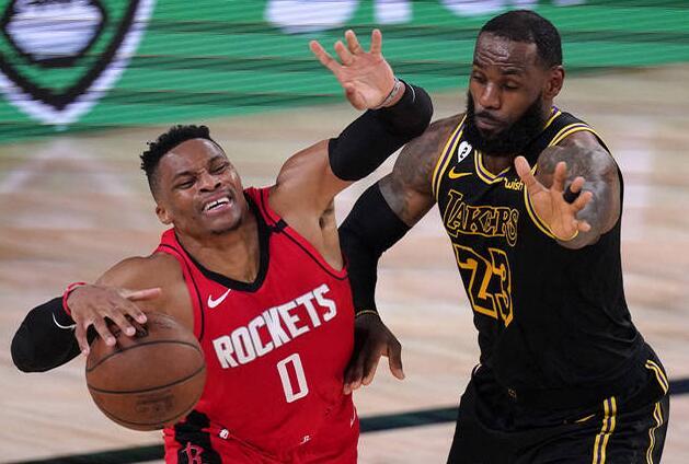 威斯布鲁克|火箭1-1湖人!威少耻辱一战引热议,杨毅曝内情,德帅宣布新决定!