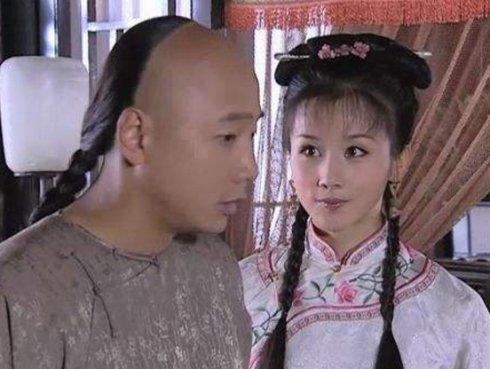 片场|她演《李卫当官》红极一时,因片场被打而淡出娱乐圈,如今成这样