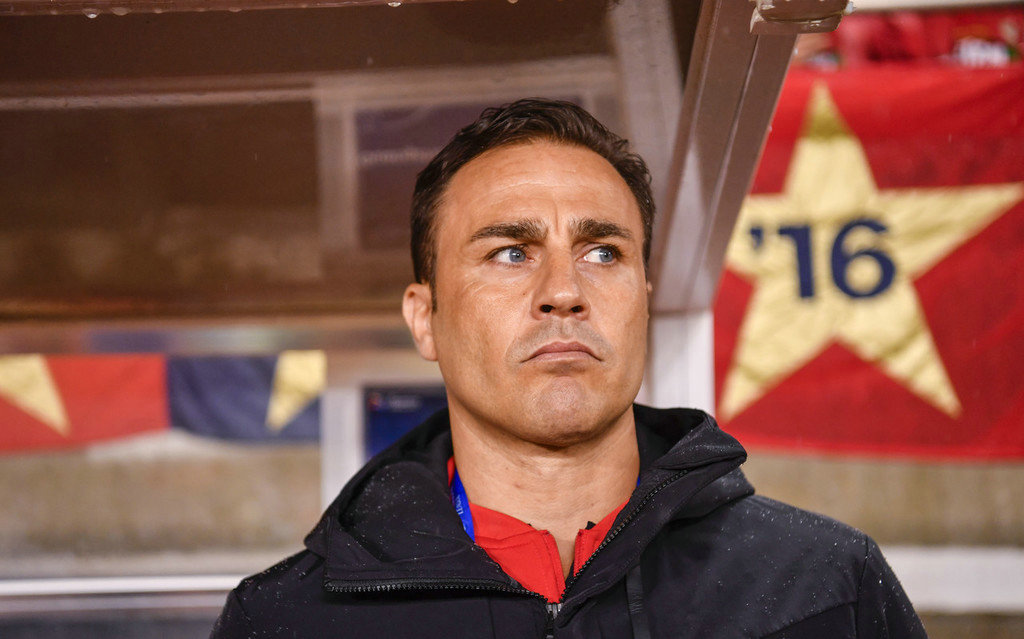 广州恒大|种种迹象显示，广州恒大俱乐部可能要向卡纳瓦罗下手了