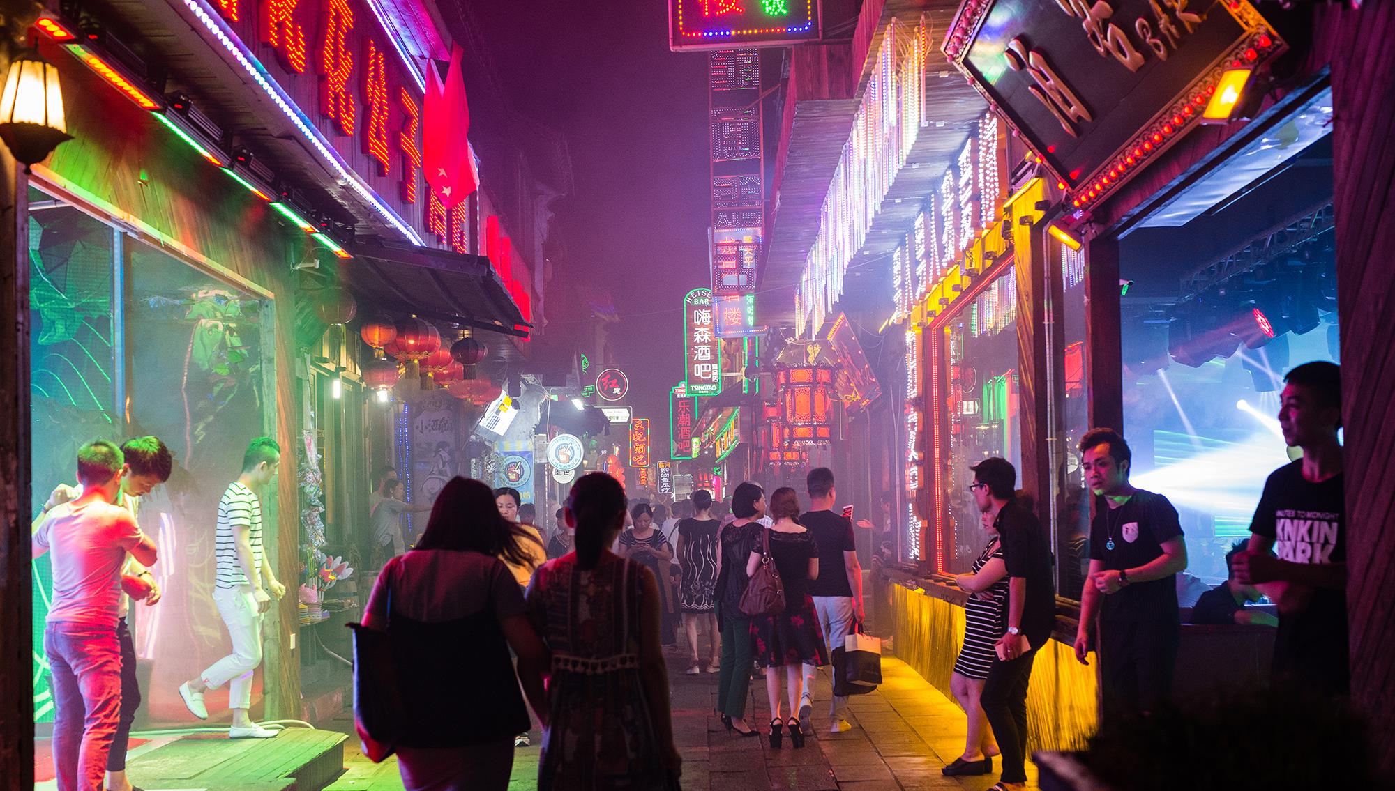 古镇|江南唯一生活着两千多本地人的古镇：比乌镇更文艺，比周庄更美丽