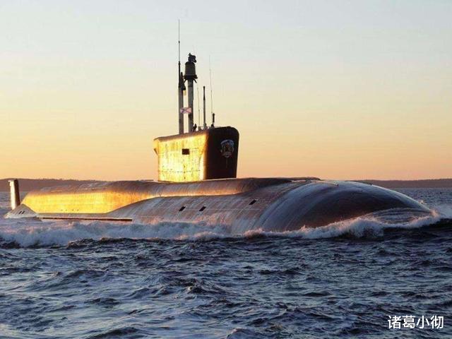 「核潜艇」灭国武器悄悄出海，若开战可毁灭美国10次，这才是白宫最可怕对手