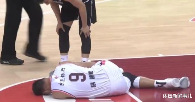 易建联|耻辱惨败后，郭艾伦送了易建联17个字，听听王仕鹏 杜锋 苏群怎么说