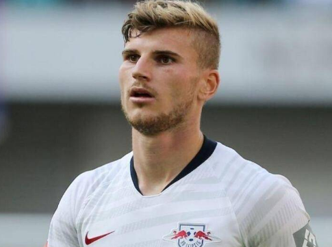 国际米兰■国米难追30+11锋霸，马洛塔拒贱卖福将，旺达发布新动态引发热议