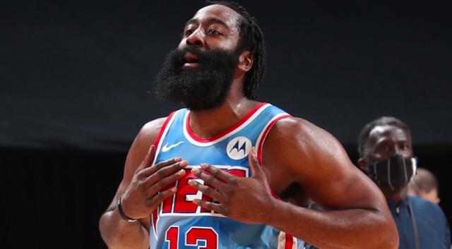 詹姆斯·哈登|历史第一人！哈登首秀32+14+12乐坏了，采访难掩兴奋，纳什也表态