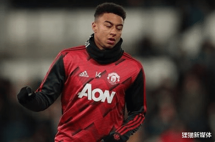 曼联|曼联要闻滚动：红魔心仪之人主动逼宫转会，曼联为桑乔送出世纪报价