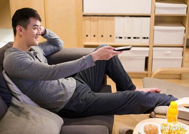 教育部|教育部针对是否将英语“踢出”高考,作出回应,学生:早该如此