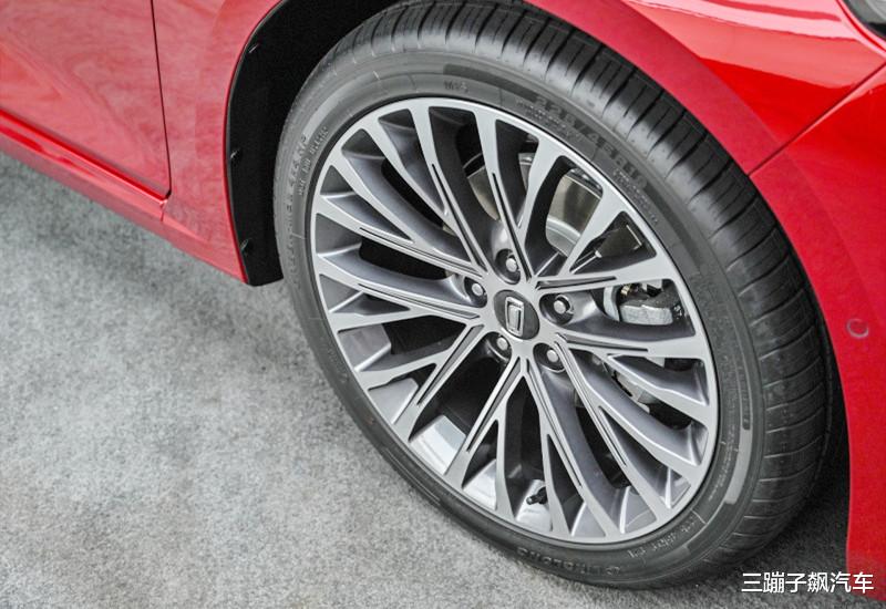 奔腾B70|一汽再亮“王牌”！和雅阁同级，比思域帅气，169马力或仅10万！