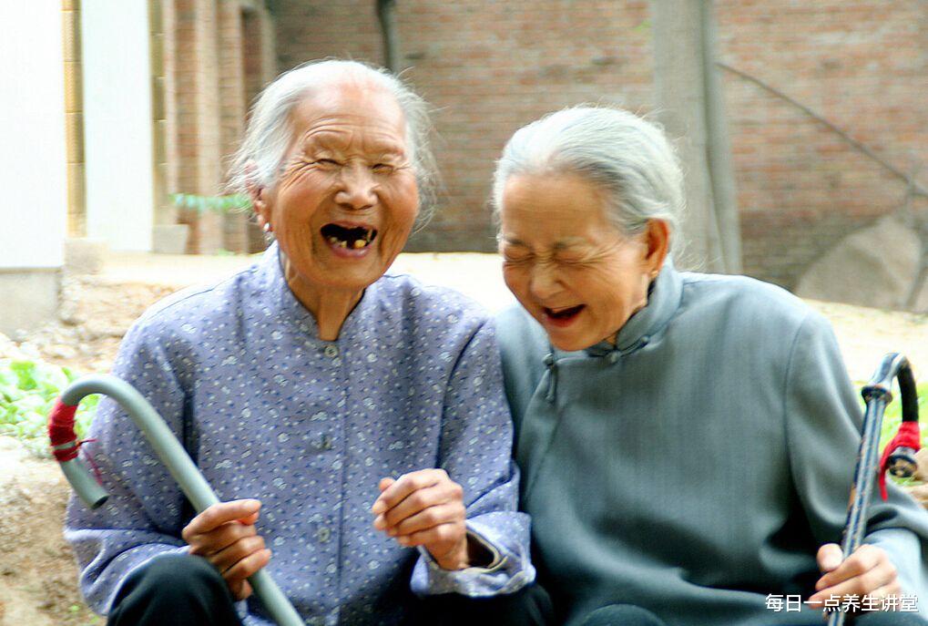 [长寿]40岁之后，若身体这两处不脏，说明身体非常健康，也更易长寿