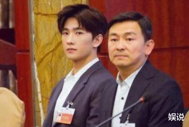 [明星素颜]人民大会堂不许化妆，明星罕见素颜照曝光，老胡颜值让人意料之外