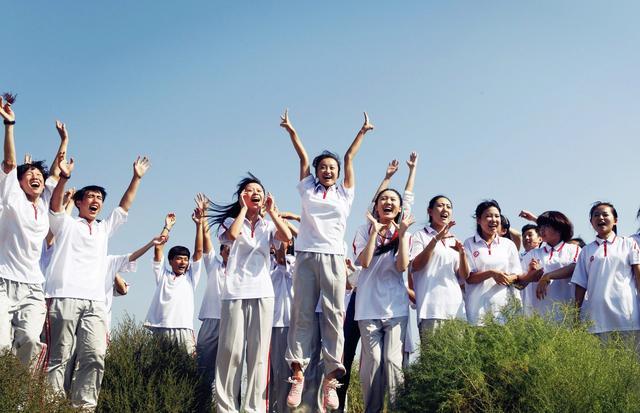 学霸|数学满分,英语145分,理综298分,学霸的成绩为什么那么好?