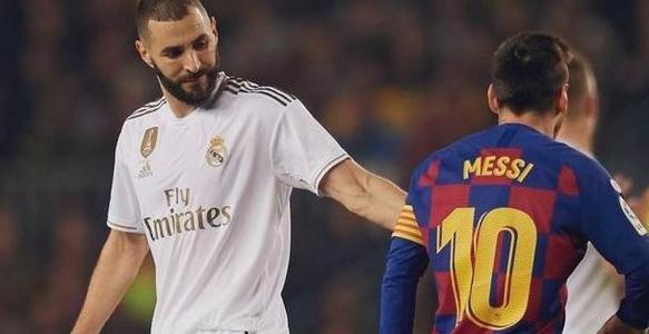 梅西|无敌梅西！单赛季打破11项足坛纪录，C罗都被他甩在身后！