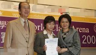 何猷君|何猷君深夜发文,疑似婚姻破裂?赌王儿子的野心,从来不在感情