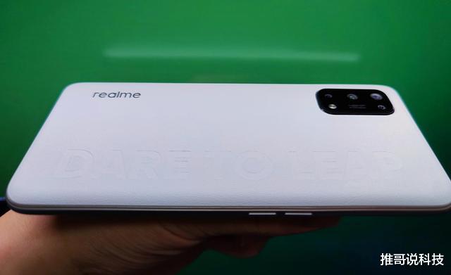 小米科技|65w快充仅1499，7nm芯片+120hz屏，能否阻挡小米？