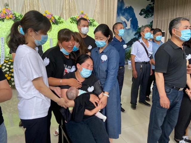 时间要闻|一文还原淮安袭警案：凶犯被枪击仍瘸腿拒捕，1凶器全程没离手