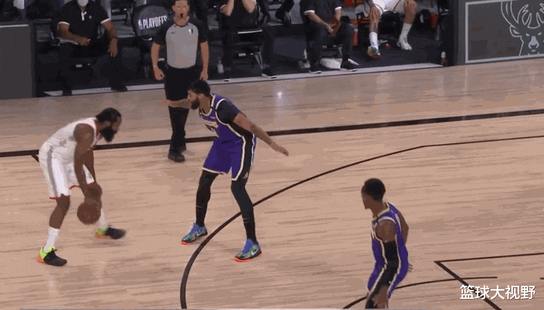 威斯布鲁克|20中12!哈登力压詹姆斯!威少24+9+6,双MVP制造了又一个惨案