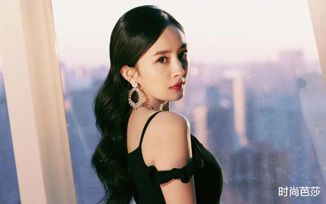 「发际线」杨超越拔头发看得我胆战心惊！原来发量感人都是假象？