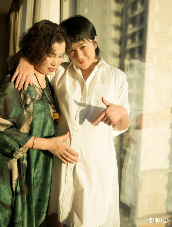 『母亲节』母亲节马丽官宣当妈,沈腾的祝福太损了,网友:哈哈哈咋这烦人呢