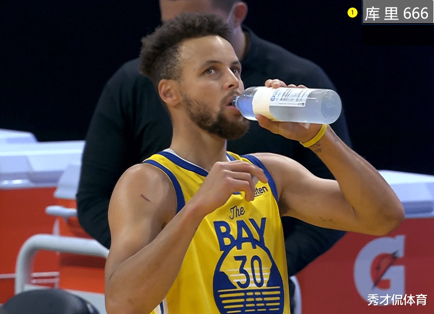 勇士队|都回来了？追梦+乌布雷连中三分，库里单节11分，勇士都反常了