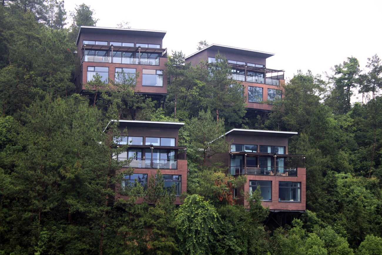 莫干山▲江南第一名山,绿荫如海,山野青翠,被誉为“真正的洗肺天堂”