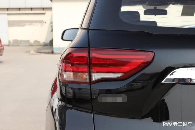 本田CRV@从17万跌到10万火了，车宽1米9，一年狂甩131894辆，直追CRV