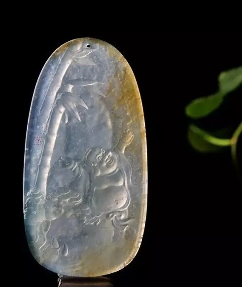 #蜜蜡#翡翠中的棉是瑕疵还是锦上添花？我们一探究竟！