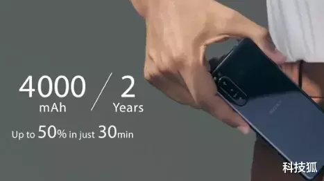 小屏|小屏党最爱？国际大厂这款手机我服了