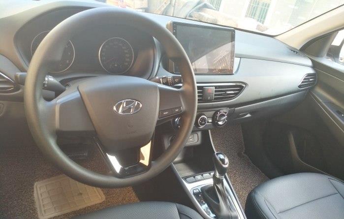 「阿斯顿·马丁」6.5万喜提现代悦动，开了三个月的感受，车主：比上不足比下有余！