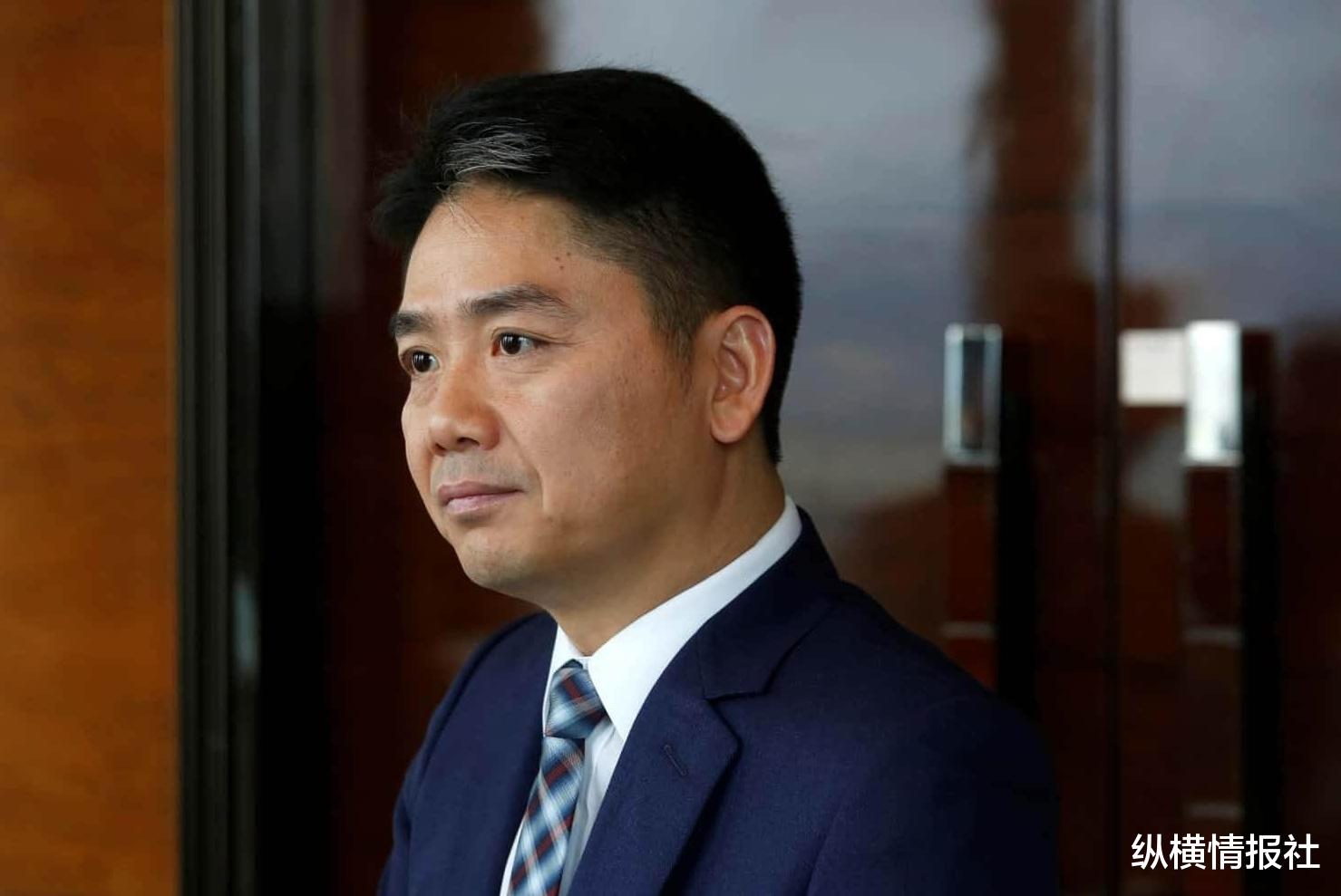 刘强东@这个世界变化如此之快,还没来得及“谢幕”,刘强东就已转身离开