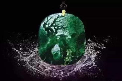 翡翠手镯|切开一块翡翠原石乍一看很多棉，大悲！细观，雪花棉，欣喜