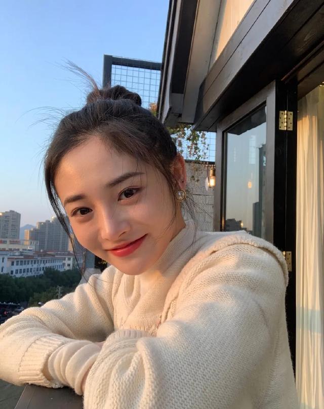『发型』女人过了40岁，尽量不要留这5款“发型”，看着显老还不上档次