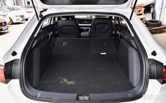 新车|人生第一辆车怎么选，莫过于省油大空间，不妨看看这三款