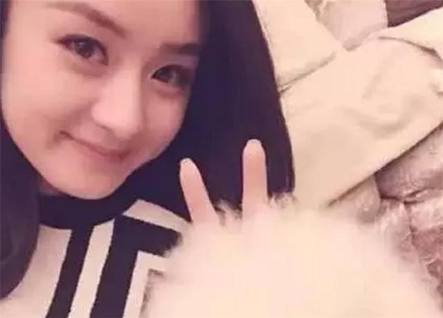 「赵丽颖」赵丽颖豪宅，里外装修反差大！满屋摆开放式收纳柜不怕积尘土吗？