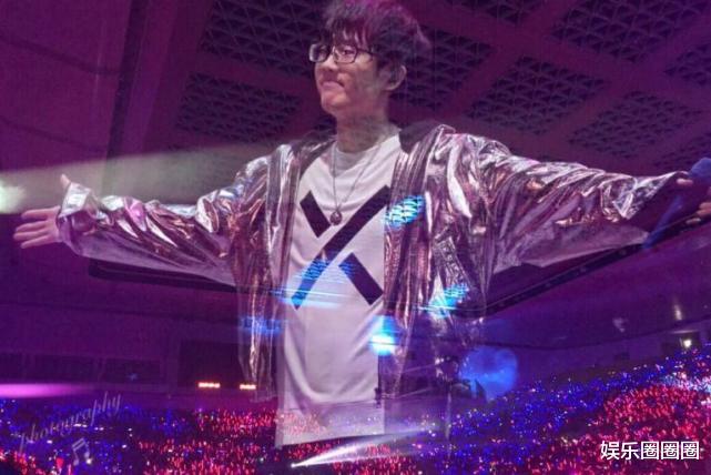 许嵩|国内唯一不混娱乐圈的男歌手，演唱会从不宣传，但每次演出座无虚席