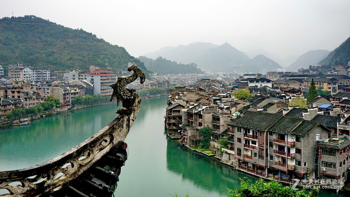 「镇远古镇」这个古镇历史悠久，布局呈八卦图，门票还免费！